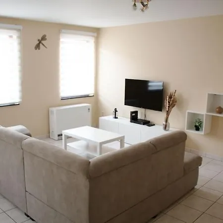 Sejour En Bord De Meuse Avec Garage Apartman Dinant