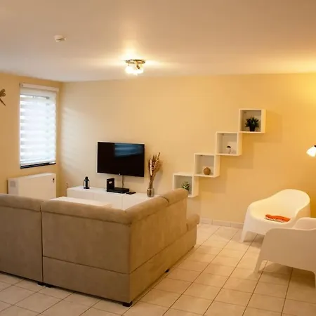 Apartman Sejour En Bord De Meuse Avec Garage *