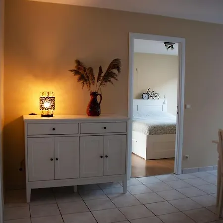 Sejour En Bord De Meuse Avec Garage Apartmán *