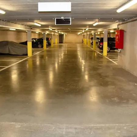 Sejour En Bord De Meuse Avec Garage *