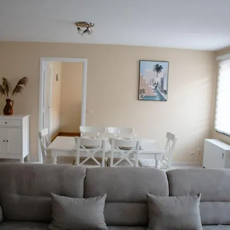 Sejour En Bord De Meuse Avec Garage * Dinant